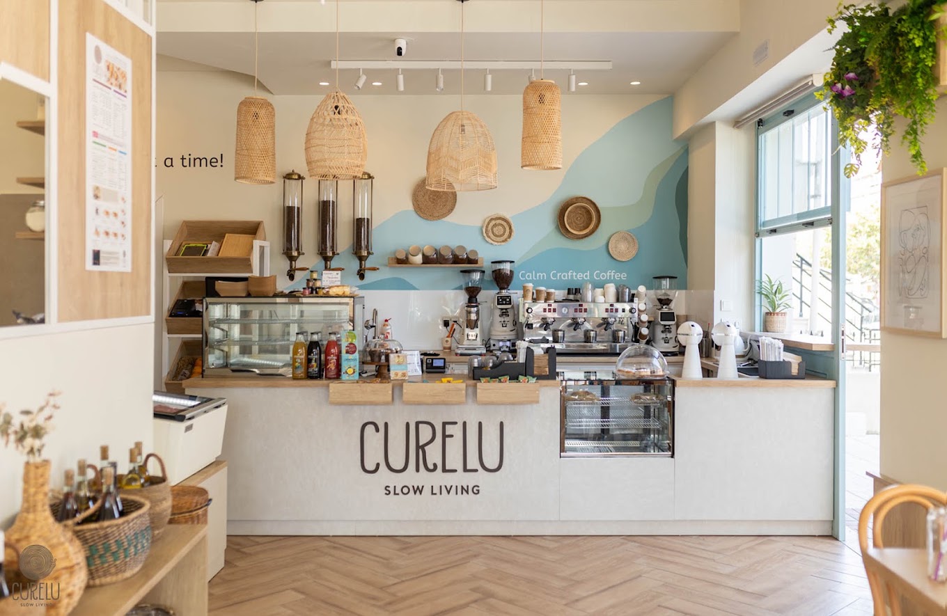 Curelu: Καφές, brunch και σάντουιτς